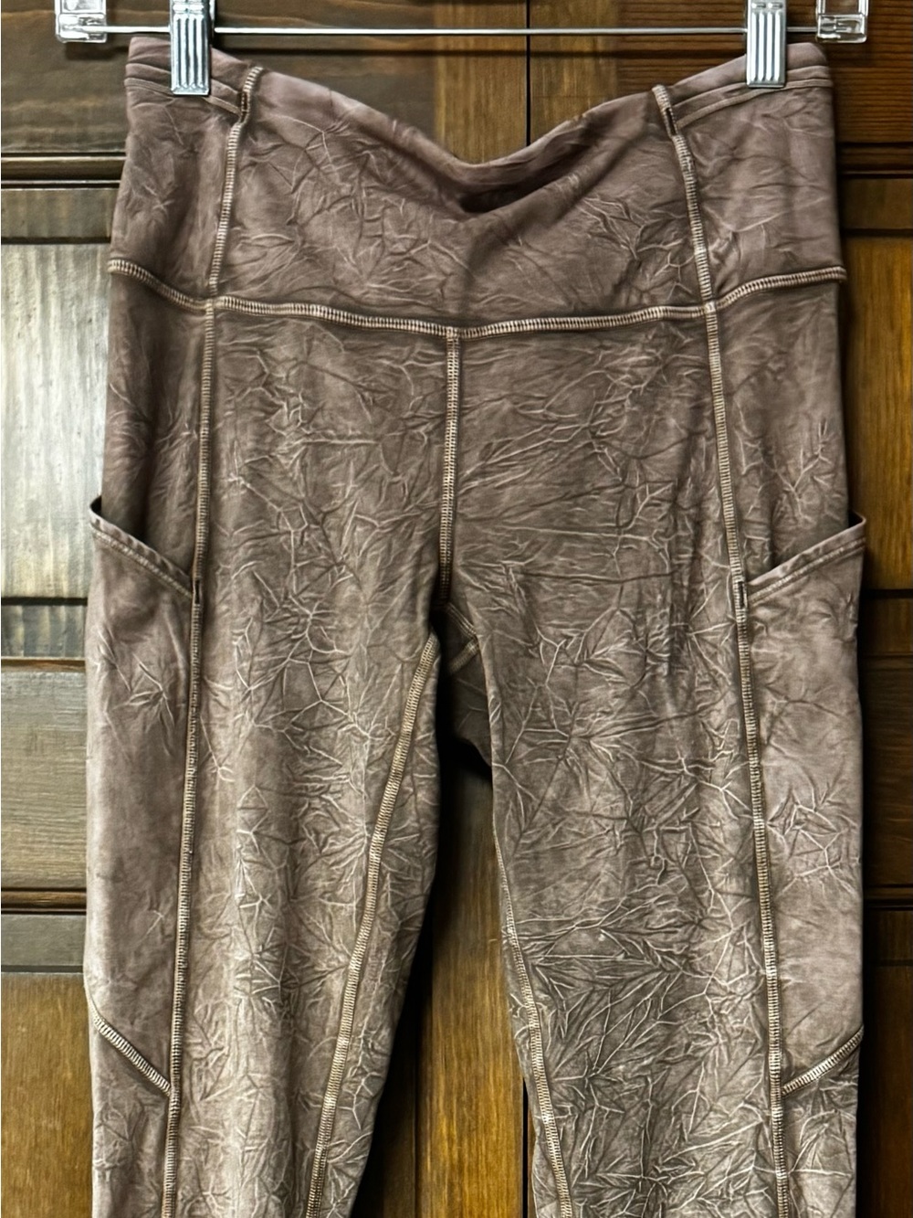 Lululemon space dye brown crinkle leggings with side pockets